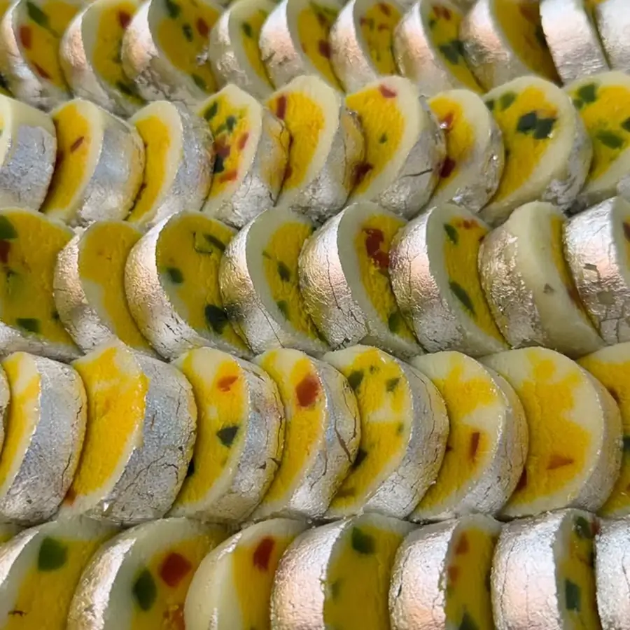 Kesar Roll