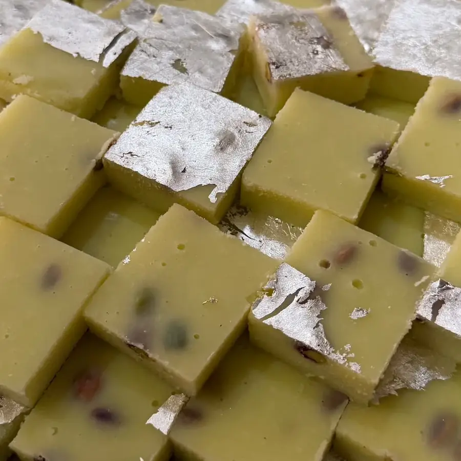 Pista Burfi