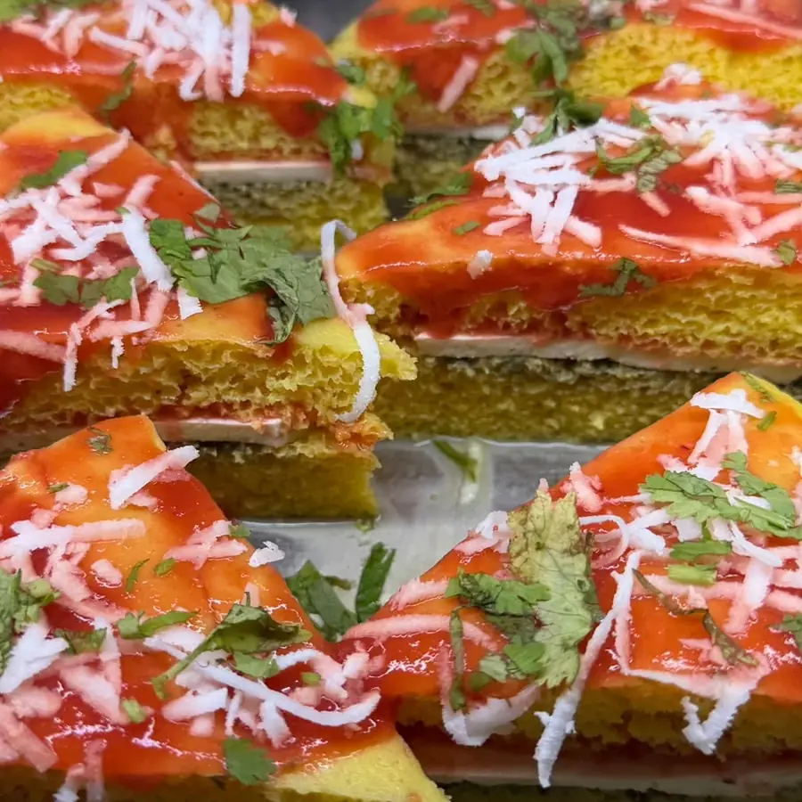 Sandwich Dhokla